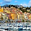 Le St Pierre, joli T1 central a 2 minutes des plages