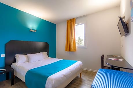 Double Room with Air Conditioning