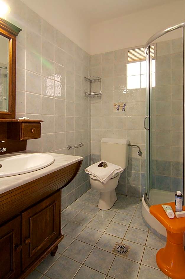 Trefon Hotel Apartments and Family Suites