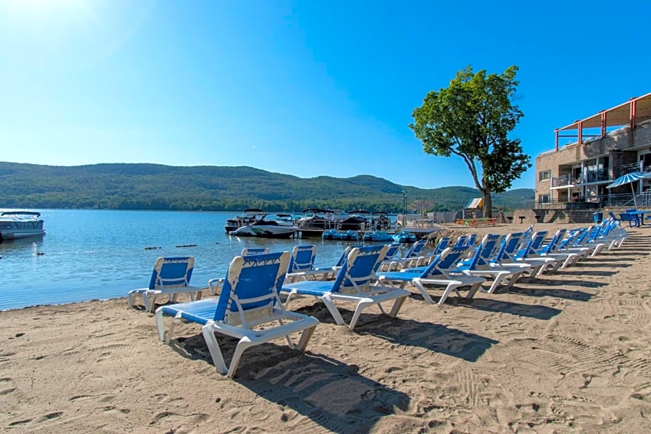 Surfside On The Lake