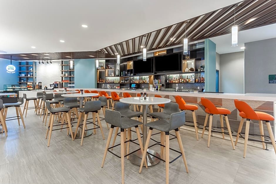 Holiday Inn & Suites Cedar Falls-Waterloo Event Ctr By IHG
