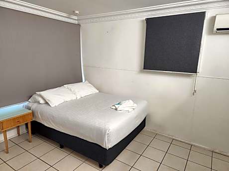 Standard Double Room with Shared Bathroom