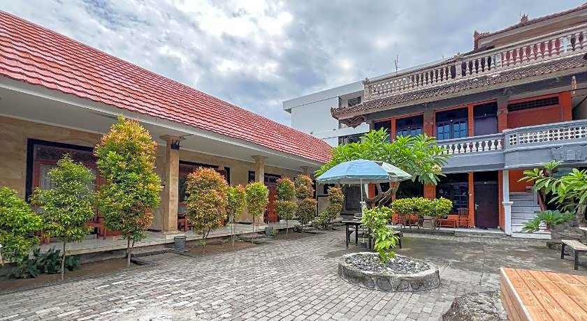 Mahendra Beach Inn