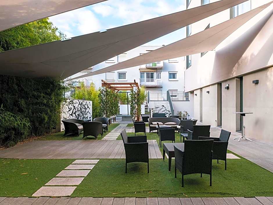 Hôtel Mercure Villefranche-en-Beaujolais - Ici & Là