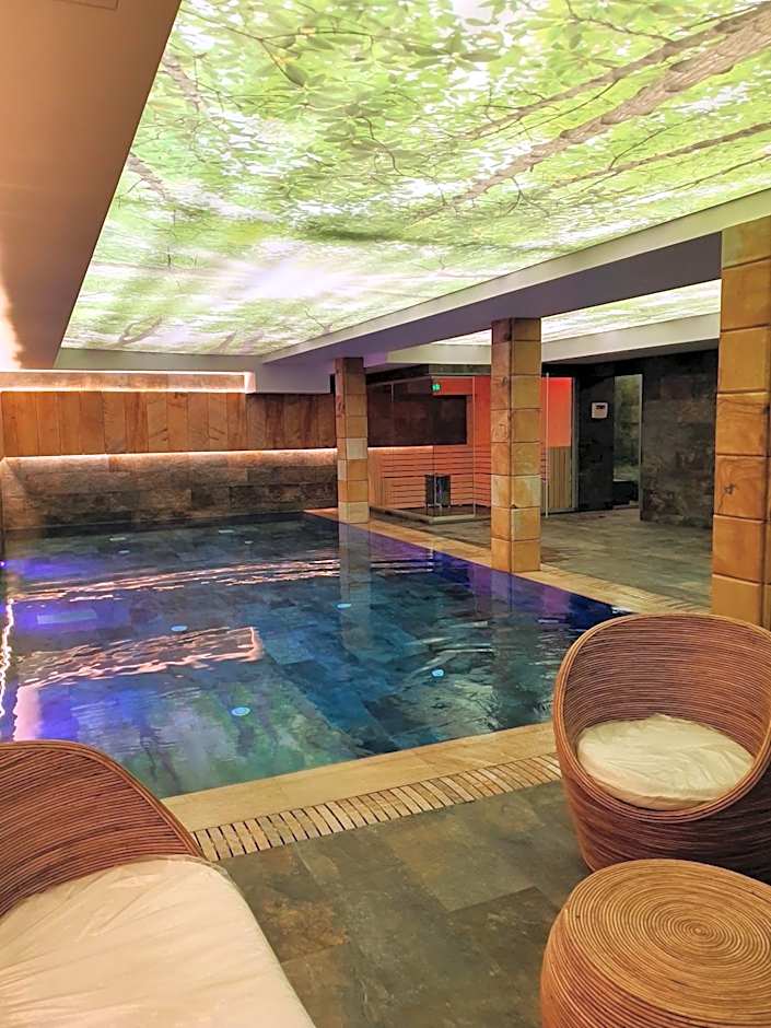 Lostrita - Pastravarie, Hotel & SPA