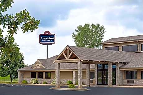 AmericInn by Wyndham Tomah