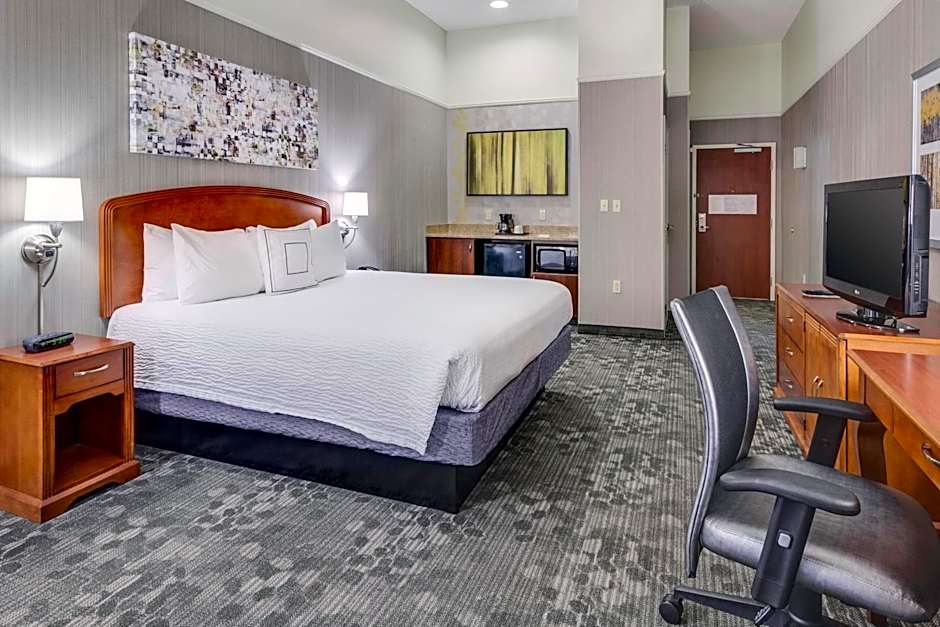 Courtyard by Marriott Providence Warwick