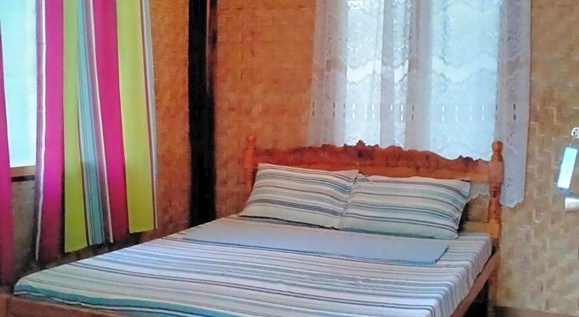 JJS BACKPACKERS VILLAGE