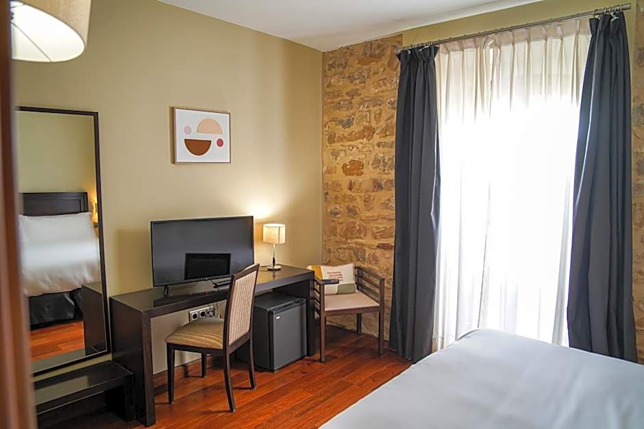 Hotel Baeza Monumental by eme hoteles