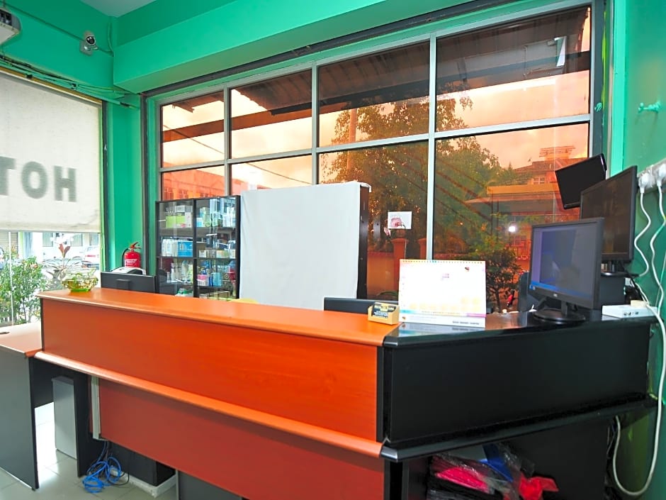 OYO 816 Hotel De Kiara