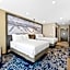 Best Western Plus Marquette Hotel & Suites