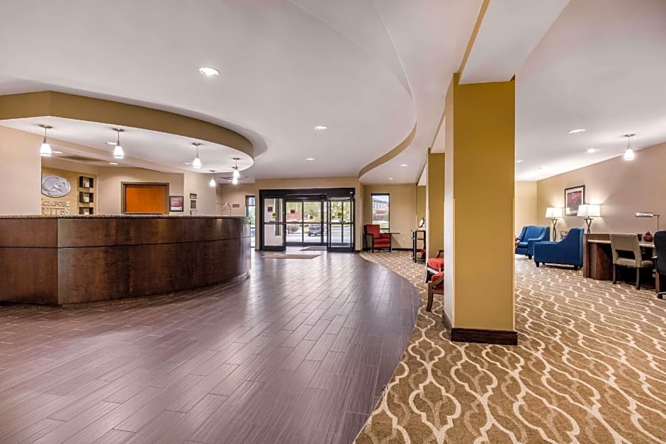 Comfort Suites Manchester near Arnold AFB