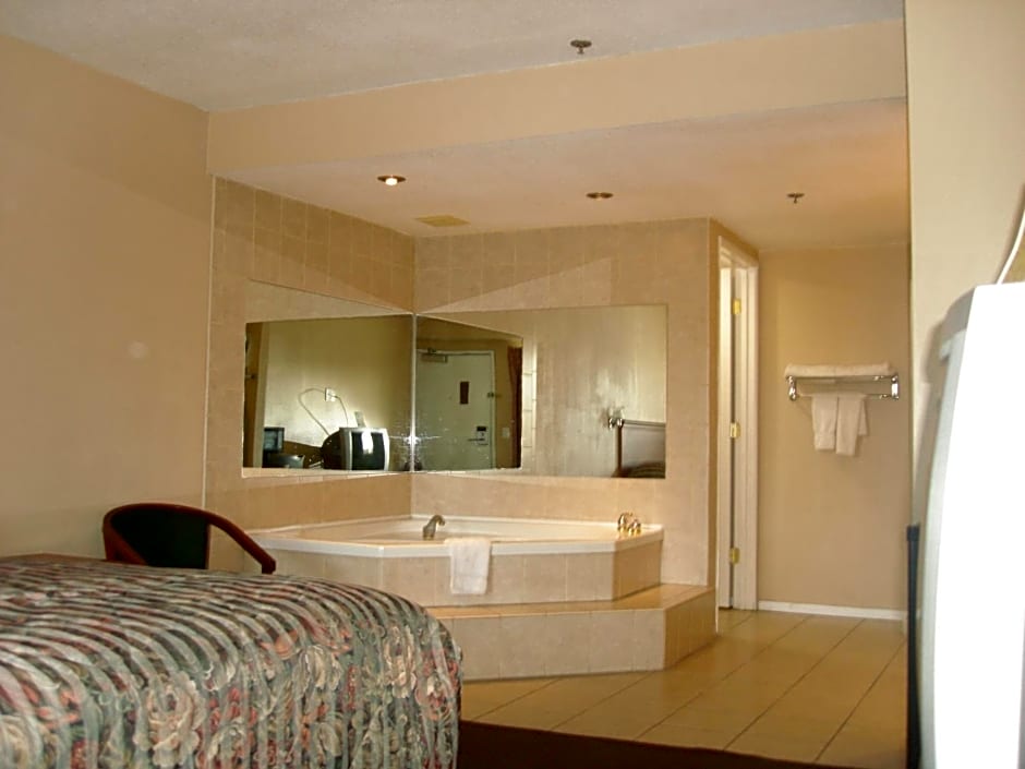 Bakersfield Inn & Suites