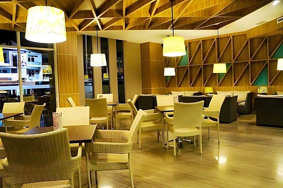 Orchardz Hotel Gajah Mada