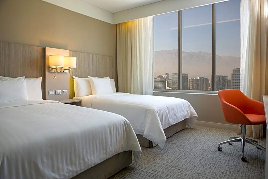 Courtyard by Marriott Santiago Las Condes