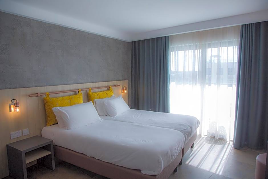 Ivy Hotel - Adults Only