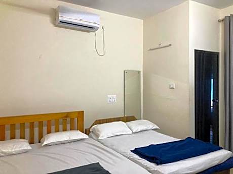 Family Room with Sea View