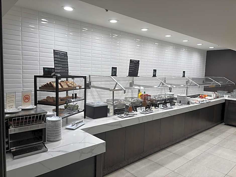Holiday Inn Montreal Centre Ville Downtown By IHG