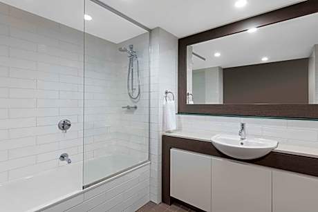 Two Bedroom Premier Apartment with Sofa