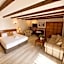 Sienna Lodge