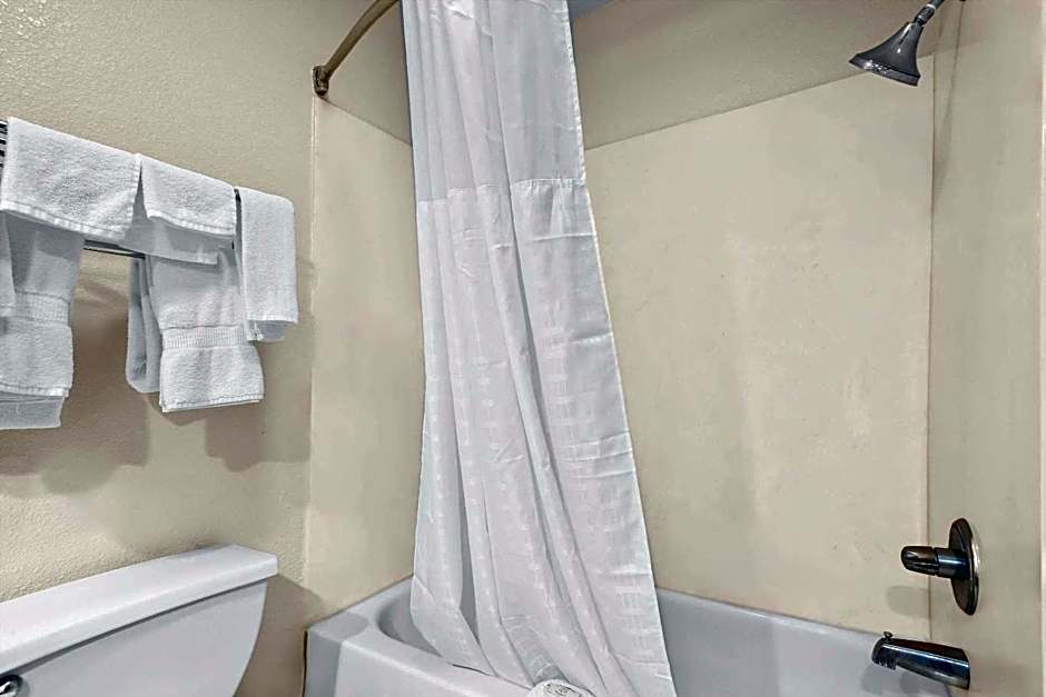 Quality Inn & Suites Lafayette