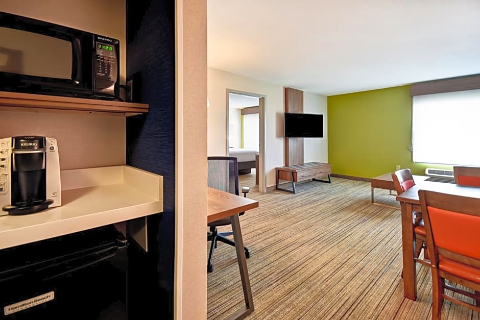 Holiday Inn Express Newport North - Middletown by IHG