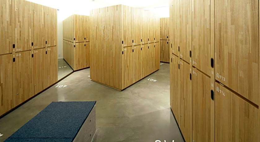 9h nine hours woman Kanda