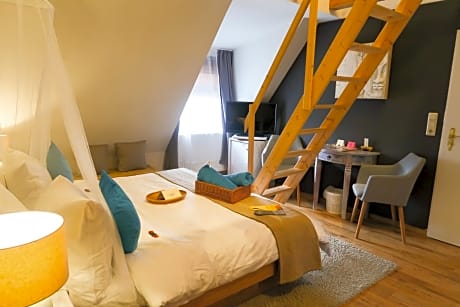Loft with two double beds (2 adults and 2 kids)