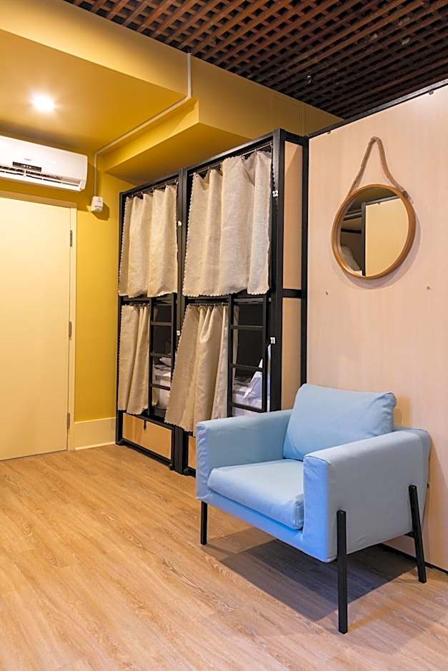 Auberge Jeunesse QBEDS Hostel