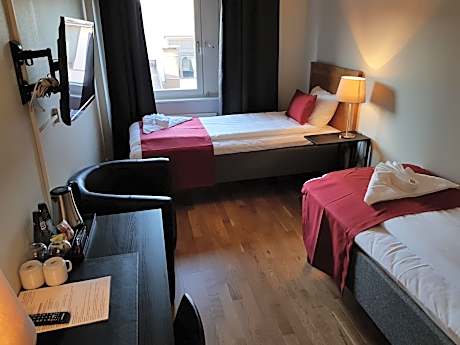 Economy Twin Room