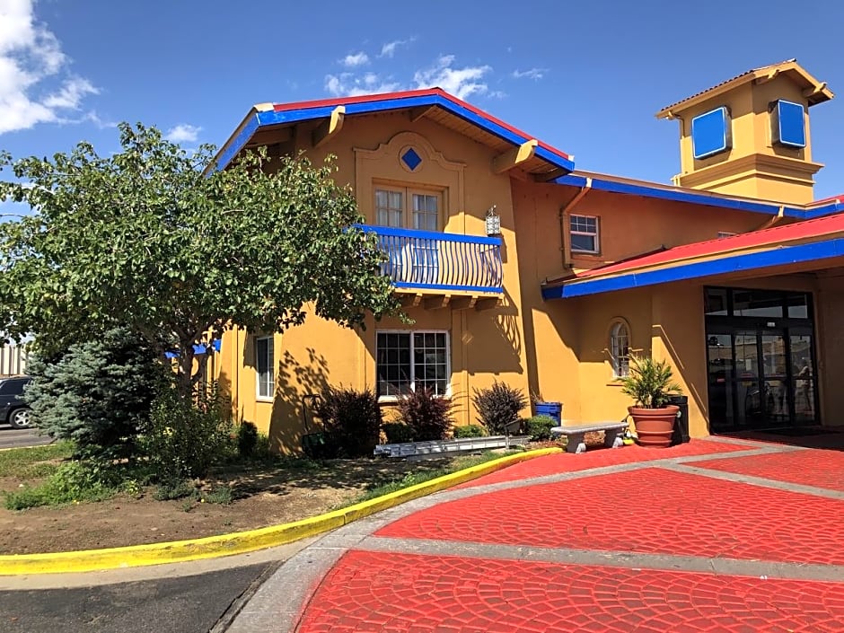 Americas Best Value Inn Denver