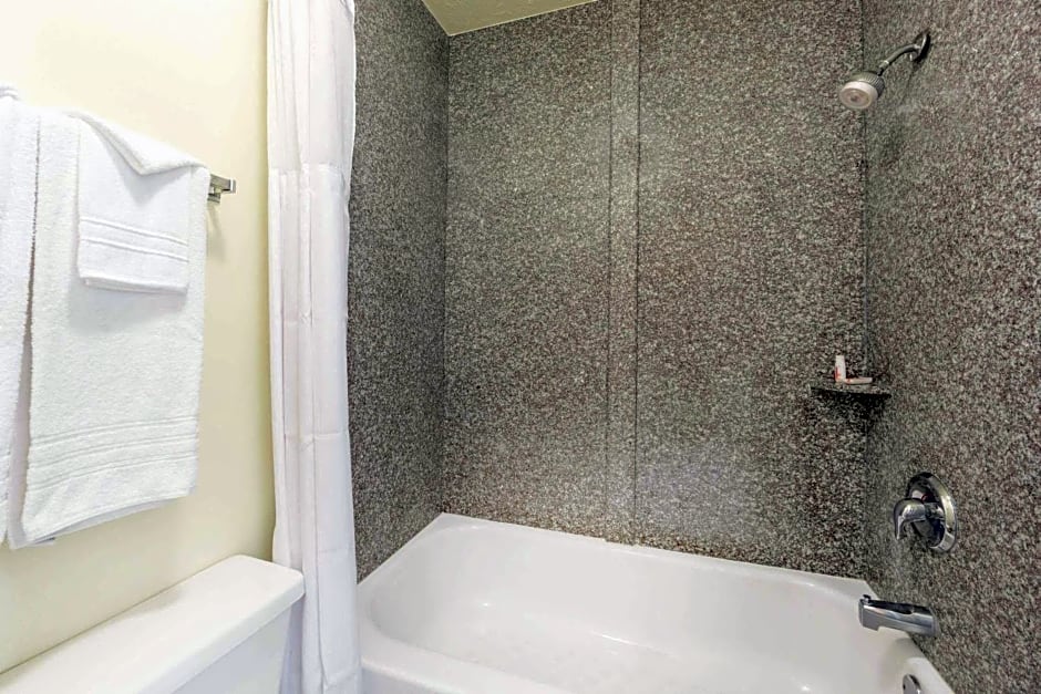 Days Inn by Wyndham Little River