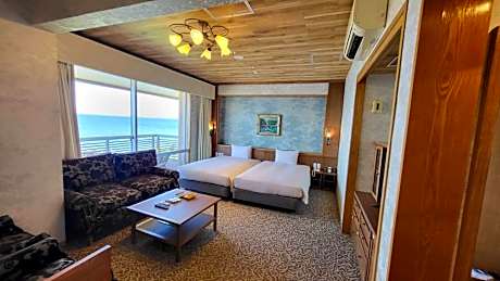 Quadruple Room with Sea View