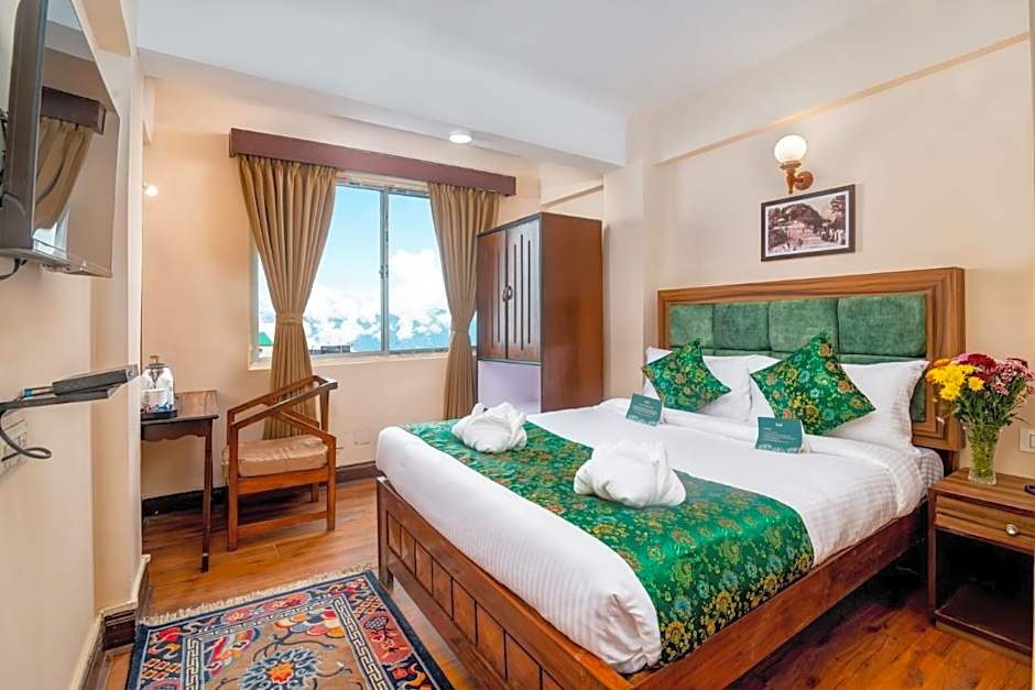 Muscatel Roma - 400 Mts from Mall Road