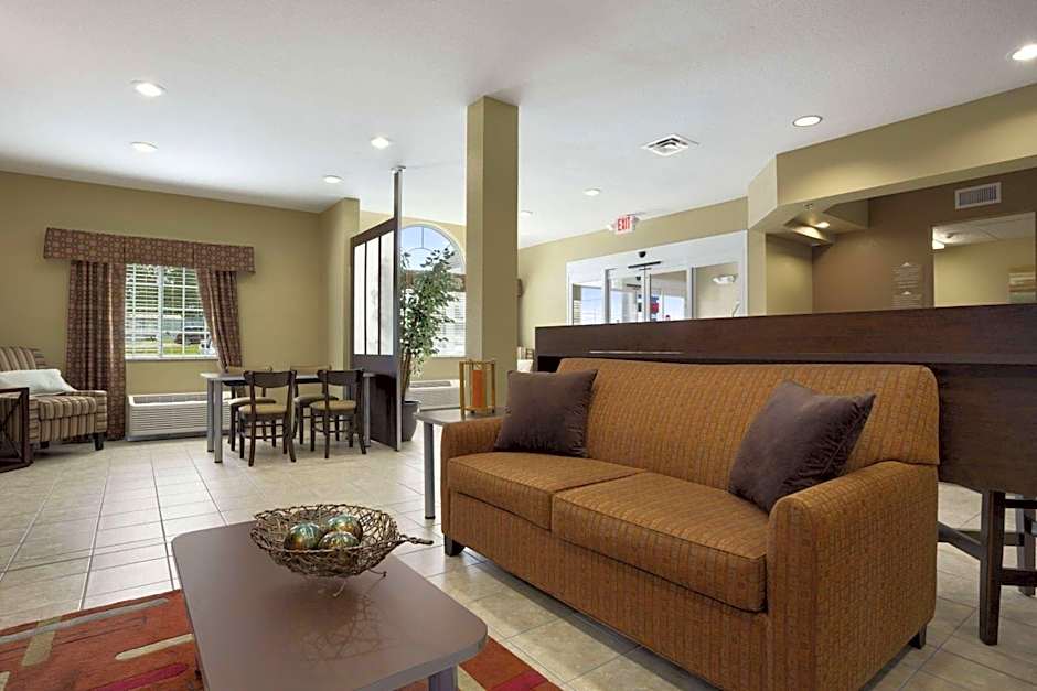 Microtel Inn & Suites By Wyndham Carrollton