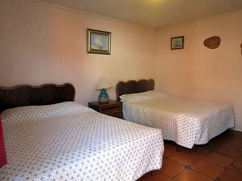 Restaurante Malarrimo Hotel & RV Parking