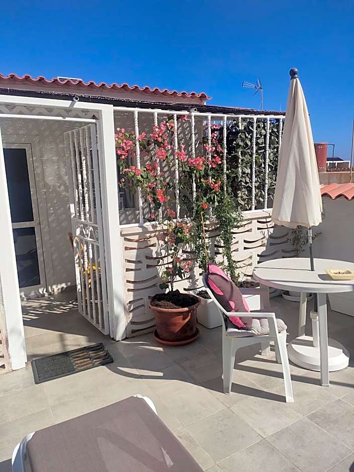 Alba 2 apartamento y Alba 3 habitación con baño