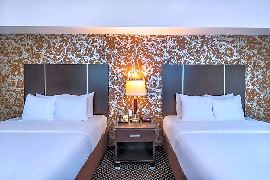 Quality Inn & Suites Petawawa