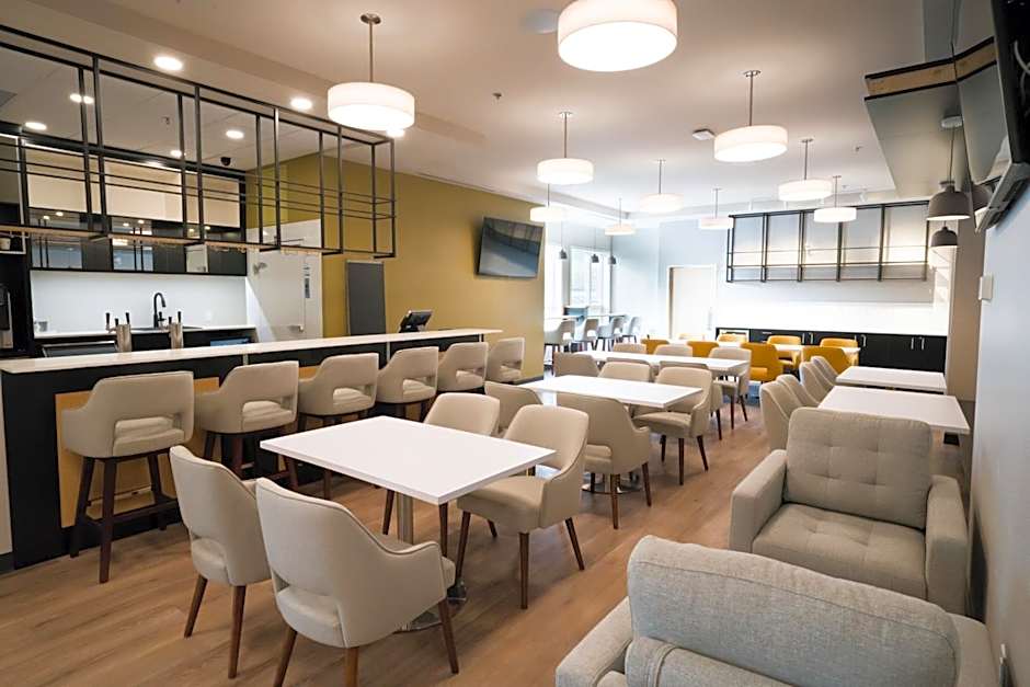 Park Inn by Radisson, Kelowna