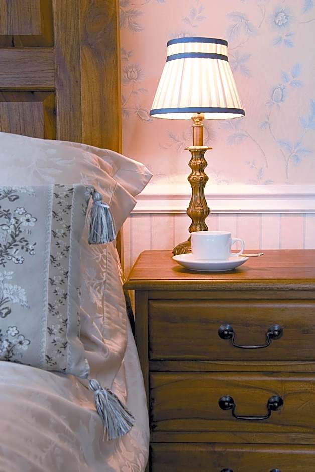 Rose in Vale Country House Hotel