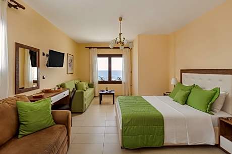 Junior Suite with Patio and Partial Sea View