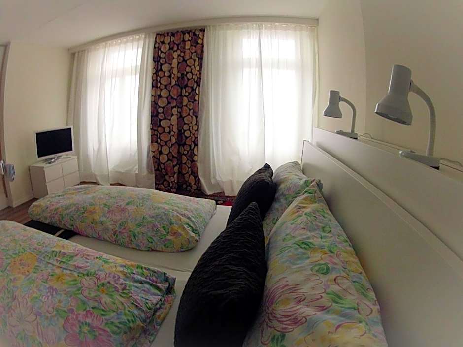 BasicRooms Hotel