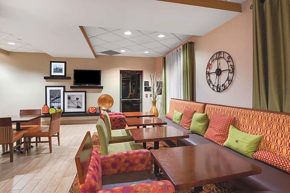 Hampton Inn By Hilton Pittsburgh/West Mifflin