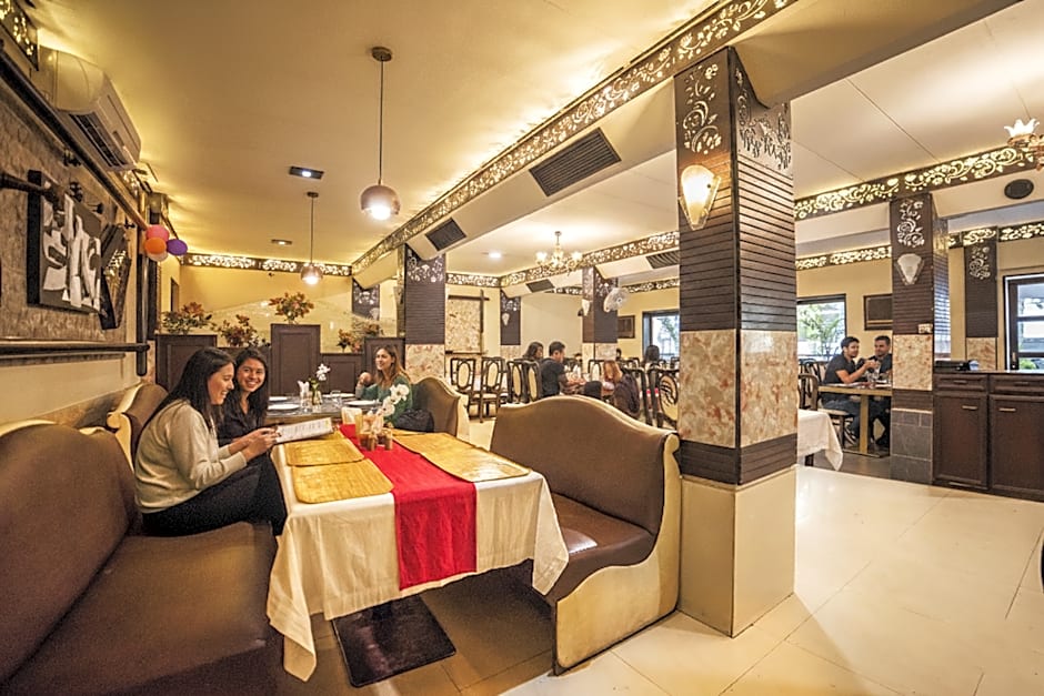 FabHotel Santoor – Indore, OH