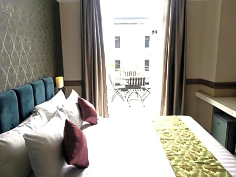 Executive Balcony