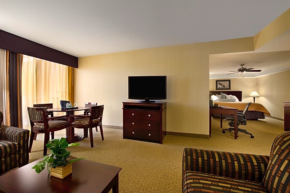 Wyndham Garden Hotel Newark Airport