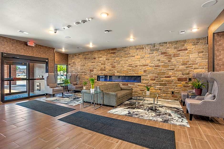 Cobblestone Hotel & Suites - De Pere