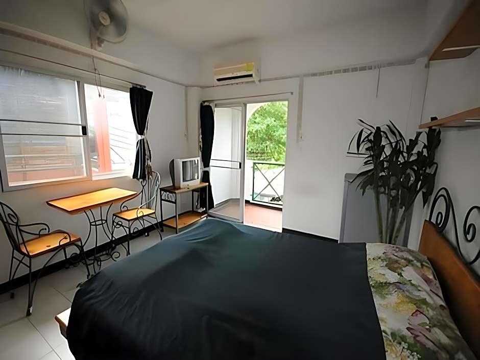 Baan Khun Mae Apartment