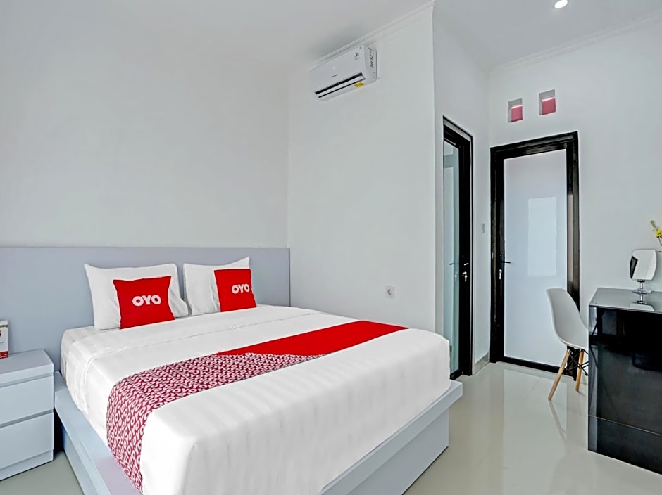 OYO 90525 White Guesthouse