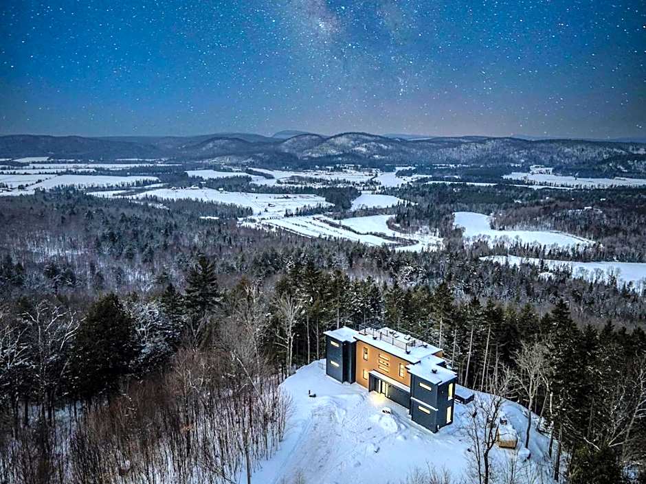 Chalet Xo Tremblant - 5brs, Private Baths, Spa, Sauna & Rooftop